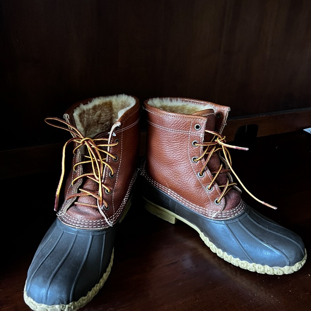 L.L. Bean Men's Leather and Rubber Shearling Lined Boots 10